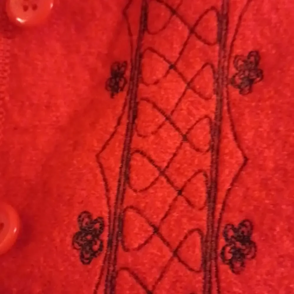 THE TOG SHOP Women's Red Wool Embroidered Sweater. M - Picture 9 of 12